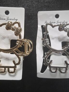 (2 For $15) Hello Kitty-Style Hair Clips - Gold OR Silver🎉 NWT